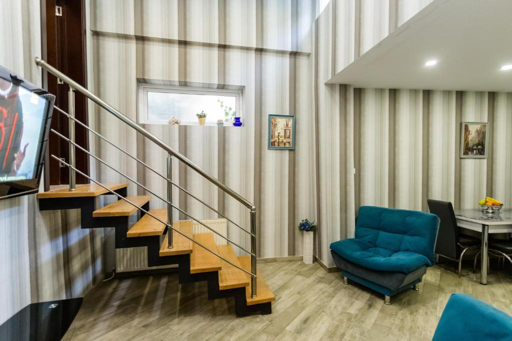Rustaveli Apartment with 5 Star Location room 4